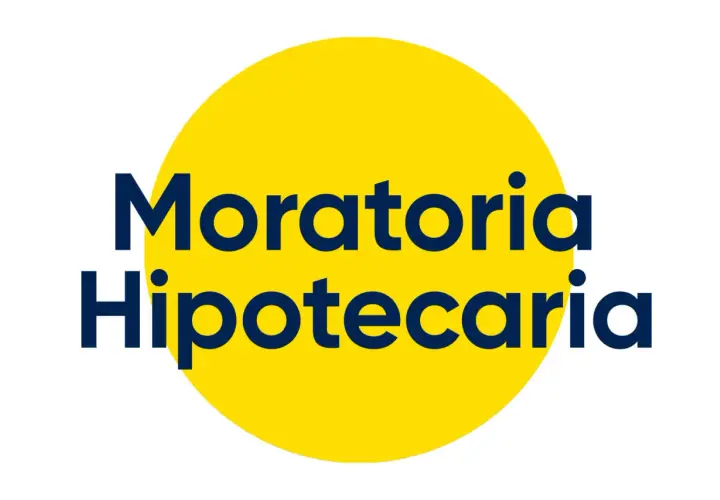Texto azul sobre círculo amarillo: "Moratoria Hipotecaria". Ayuda a quienes necesitan un respiro con sus pagos.