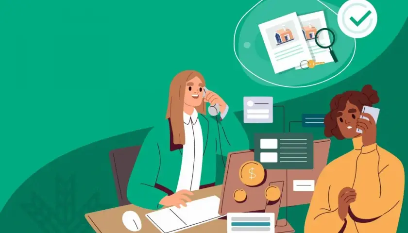 Dos mujeres hablan por teléfono, una revisa documentos de una casa, quizás gestionando una subrogación hipoteca Evo Banco.