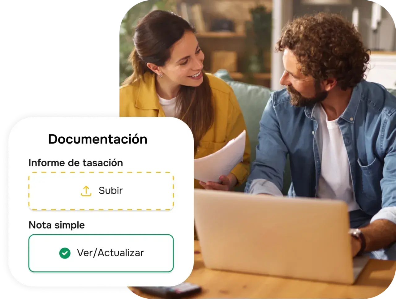 Pareja revisa documentación para saber cuanto cuesta tasar una vivienda. Subir informe de tasación y ver nota simple.