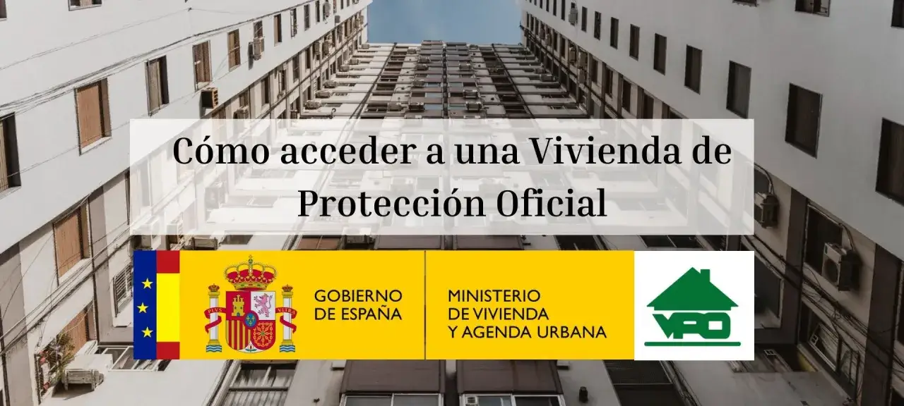 Edificio de viviendas con cartel 
